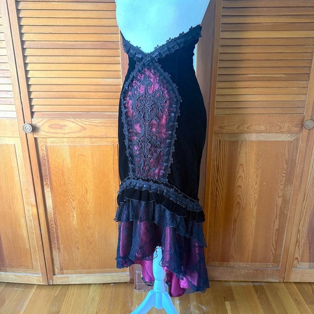 Dark in Love Gothic Victorian Vampire Blood Offering Velvet High Waist Skirt - Picture 5 of 13